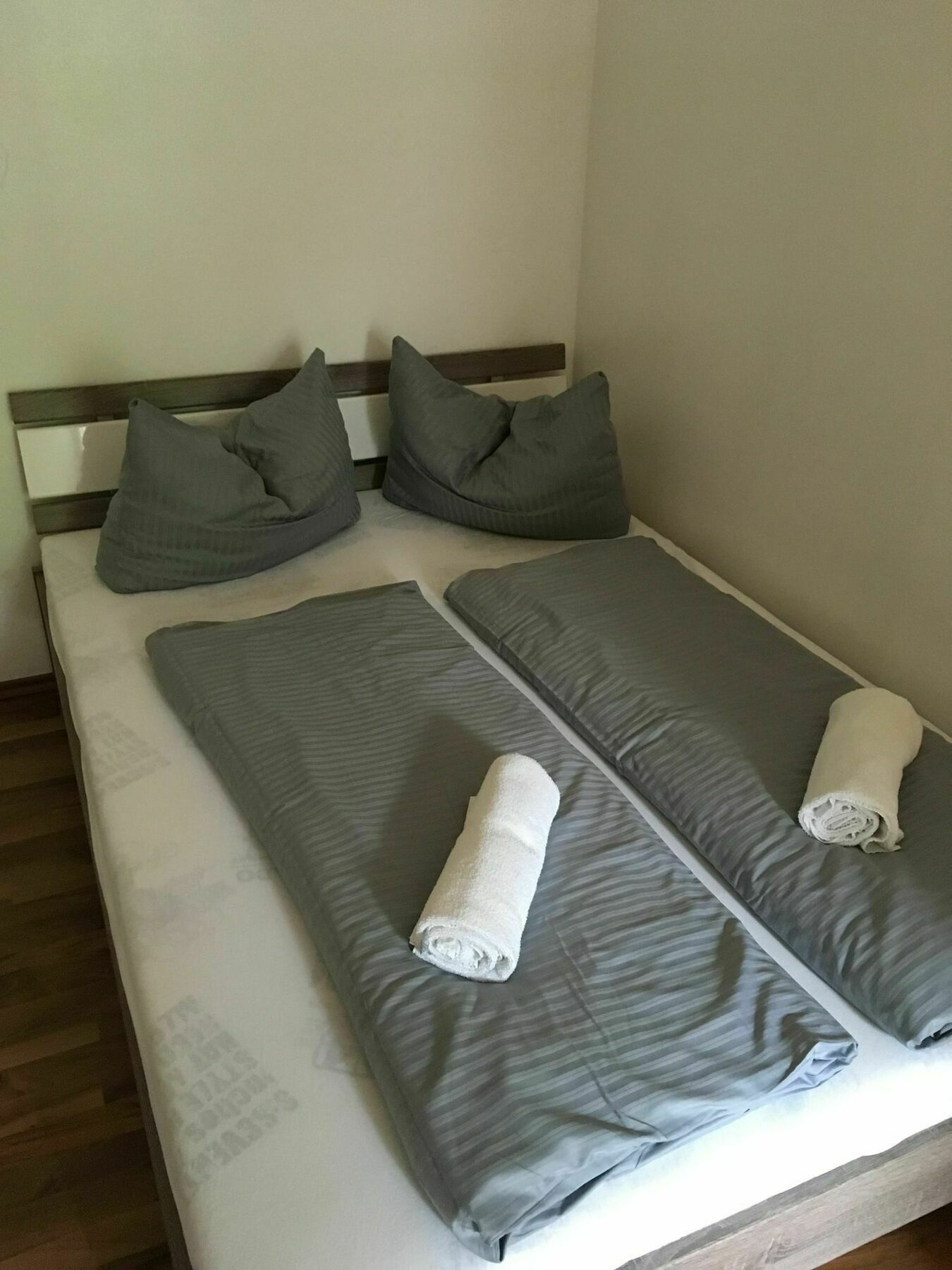 Kn Kahtan Boarding House Apartment München Ngoại thất bức ảnh