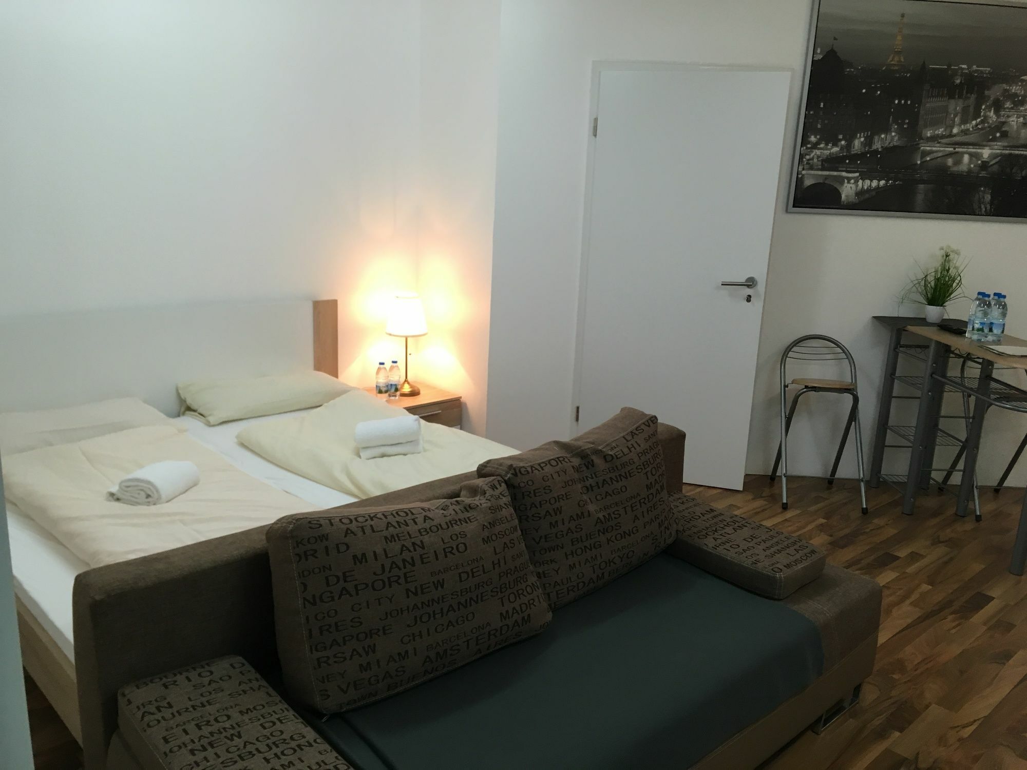 Kn Kahtan Boarding House Apartment München Ngoại thất bức ảnh