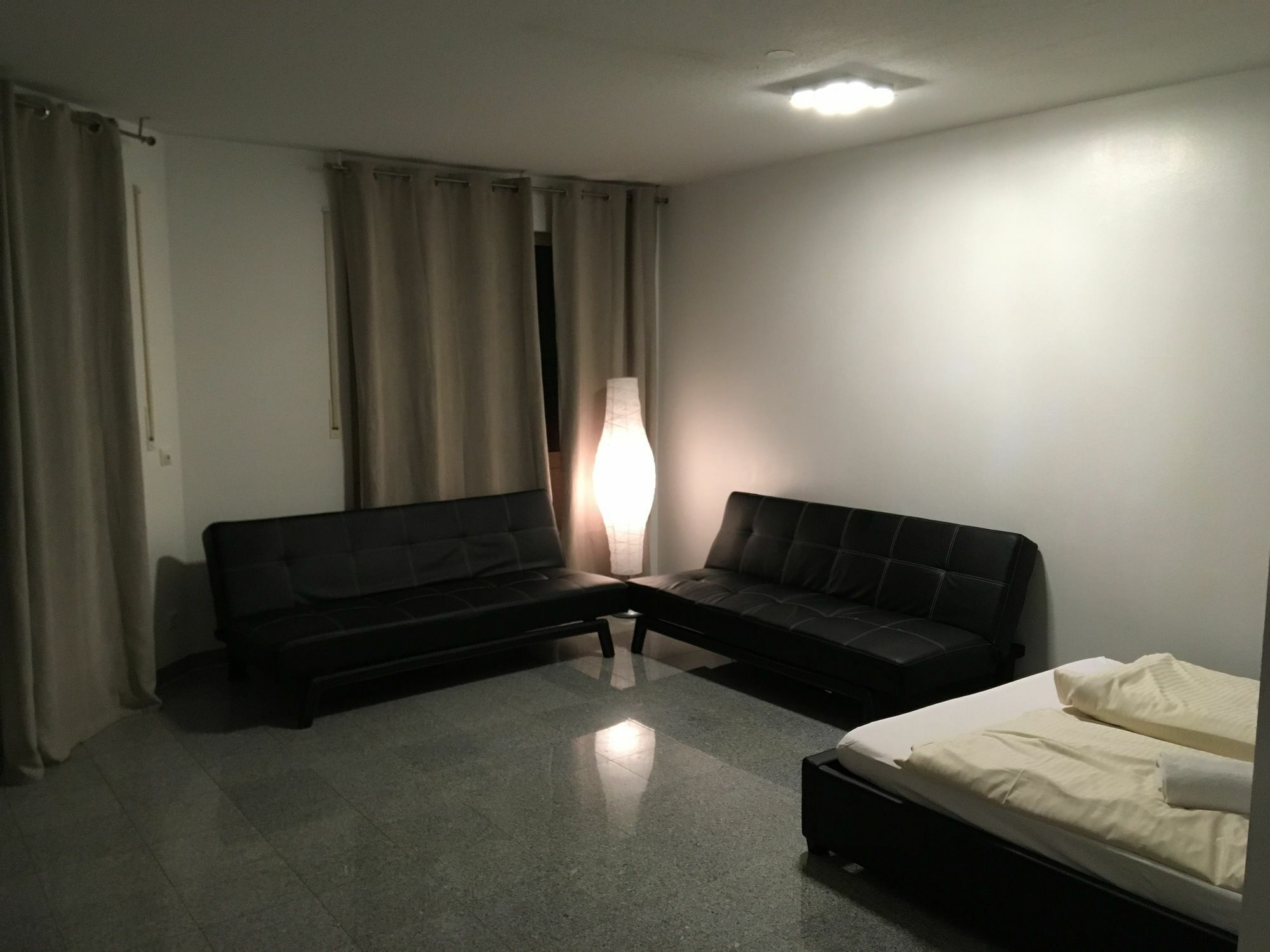 Kn Kahtan Boarding House Apartment München Ngoại thất bức ảnh